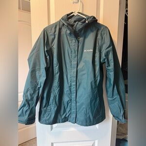 Columbia Women’s Omni-Tech Raincoat- Large